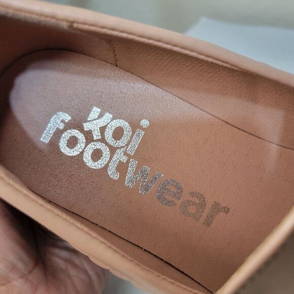 KOI Women's Fluffs Loafers Marshmallow Trim (Size 7) - Picture 7 of 9